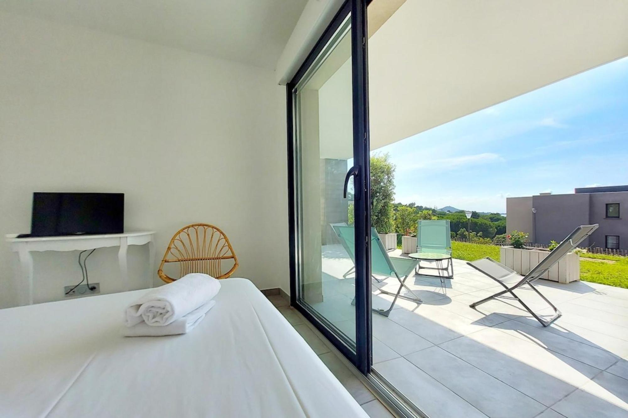 Kiara - Beach By Foot Terrace Isolella - By Tgb Pietrosella المظهر الخارجي الصورة